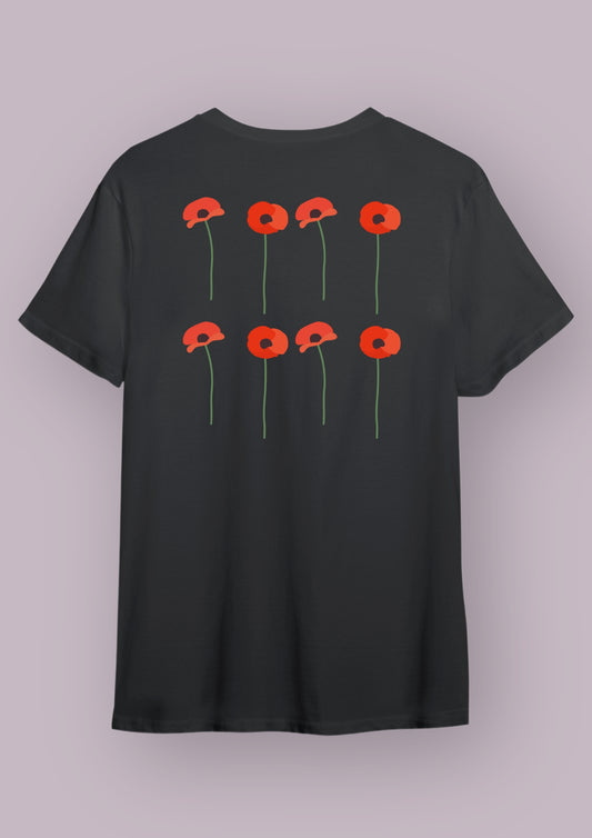 Photo produit d'un t-shirt noir de dos avec pour design 8 coquelicots rouge sur 2 lignes. 
